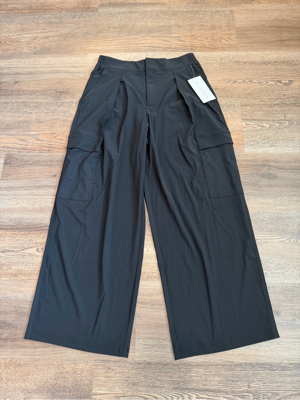 NWT Athleta Pinnacle Cargo Trouser Pant Black Wide Leg Full Length Size 12